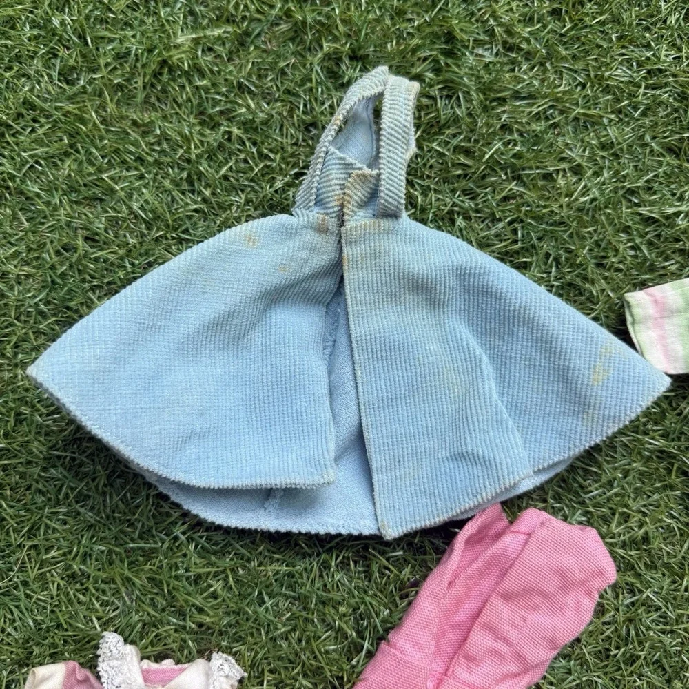 Vintage‎ 70s Barbie Clothing Lot of 7 Pieces Dresses Skirt Jackets Pink